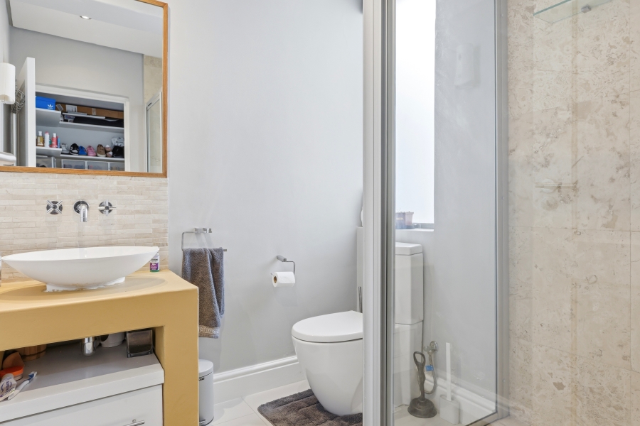 3 Bedroom Property for Sale in Vredehoek Western Cape